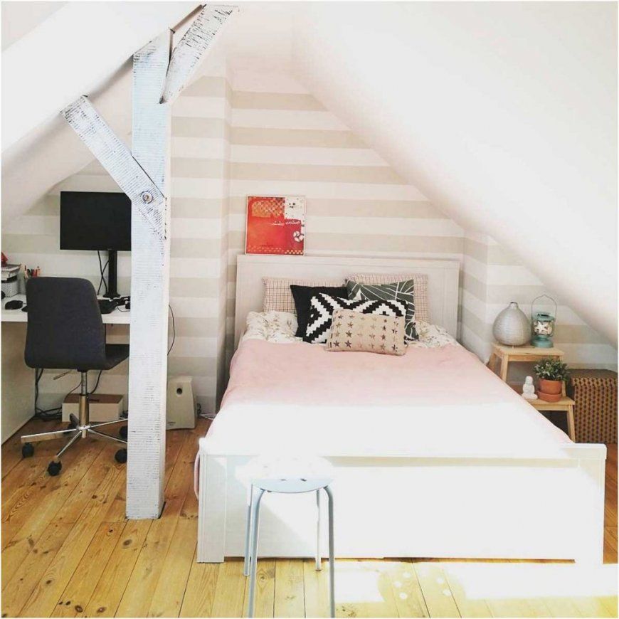 Bild Kleines Schlafzimmer Mit Dachschräge Gestalten  Lapazca von Tapeten Schlafzimmer Mit Schräge Bild