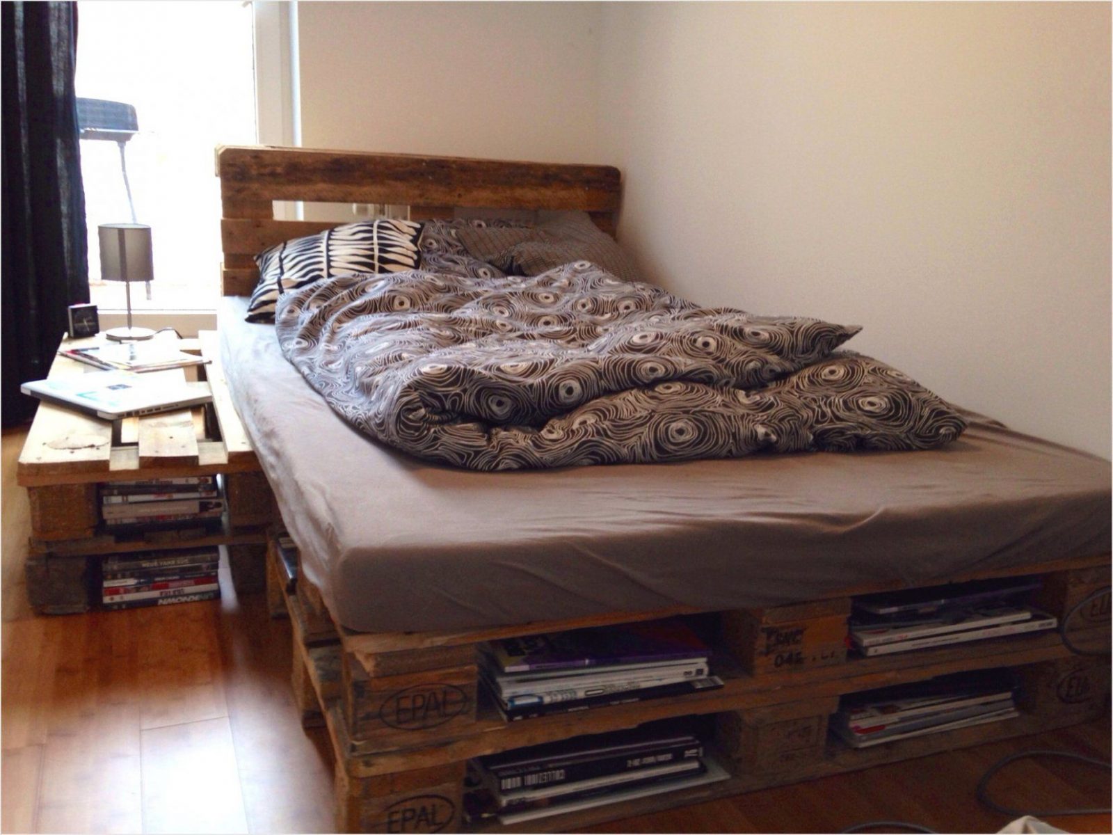 Cool 43 Holz Bett Selber Bauen Dekoration Bilder Ideen Zum Bett von Coole Betten Selber Bauen Bild