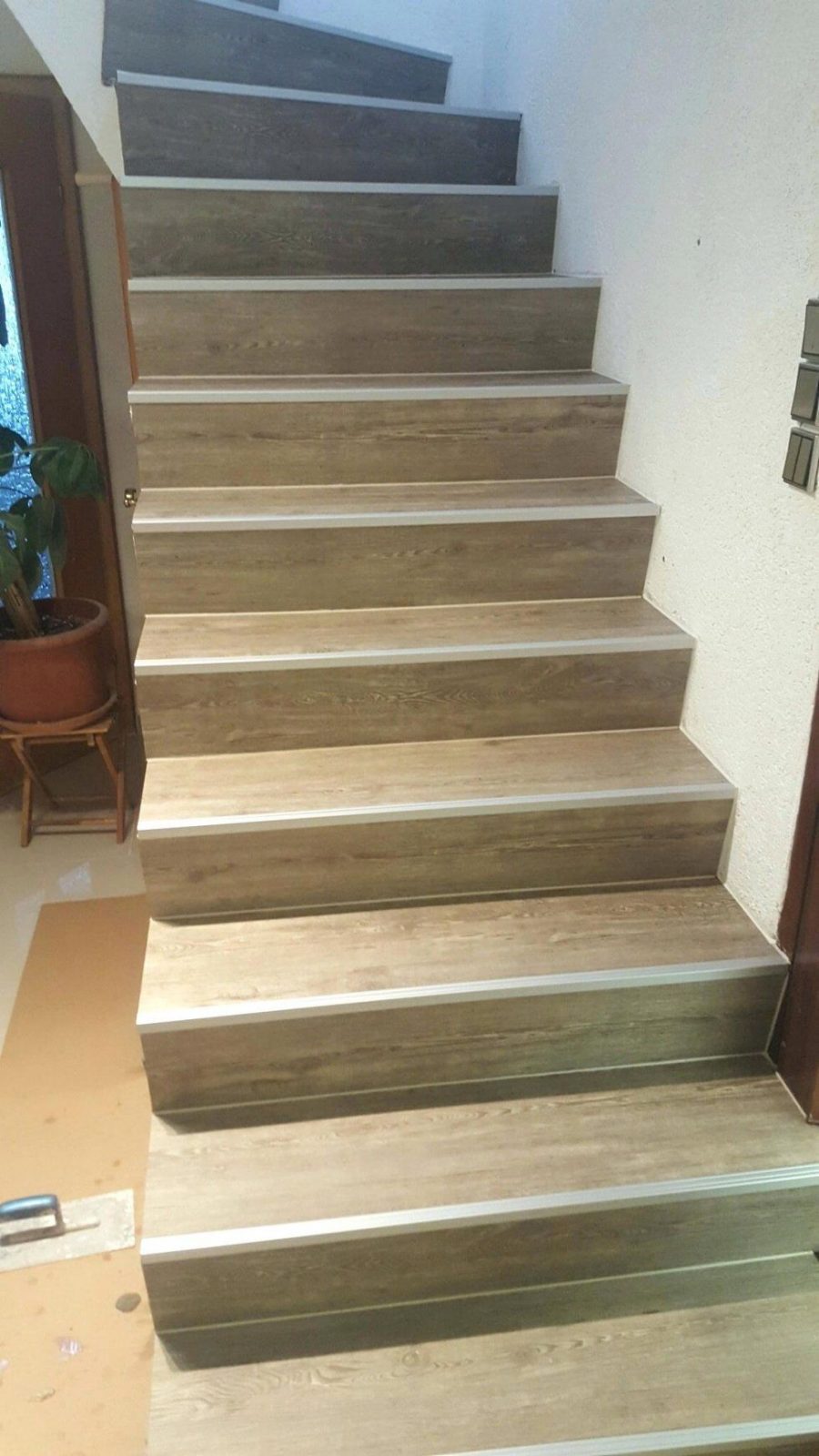 Holztreppe Rutschfest Machen Cool Treppen Renovieren Treppe Sanieren