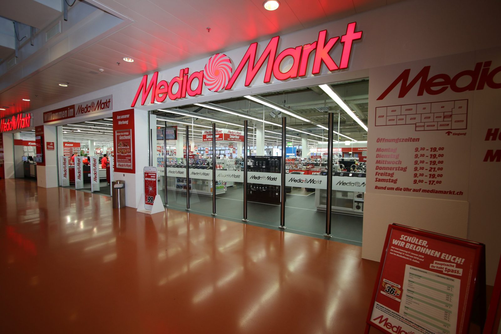Mediamarkt St Gallen  Öffnungszeiten Prospekte Jobs Und von Einbaukühlschrank Bei Media Markt Photo