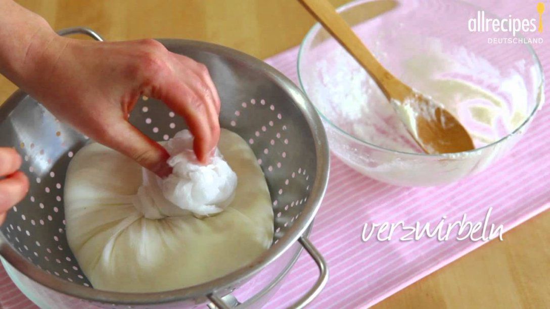 Rezept Frischkäse Aus Joghurt Selber Machen  Youtube von Joghurt Selber Machen Ohne Maschine Bild