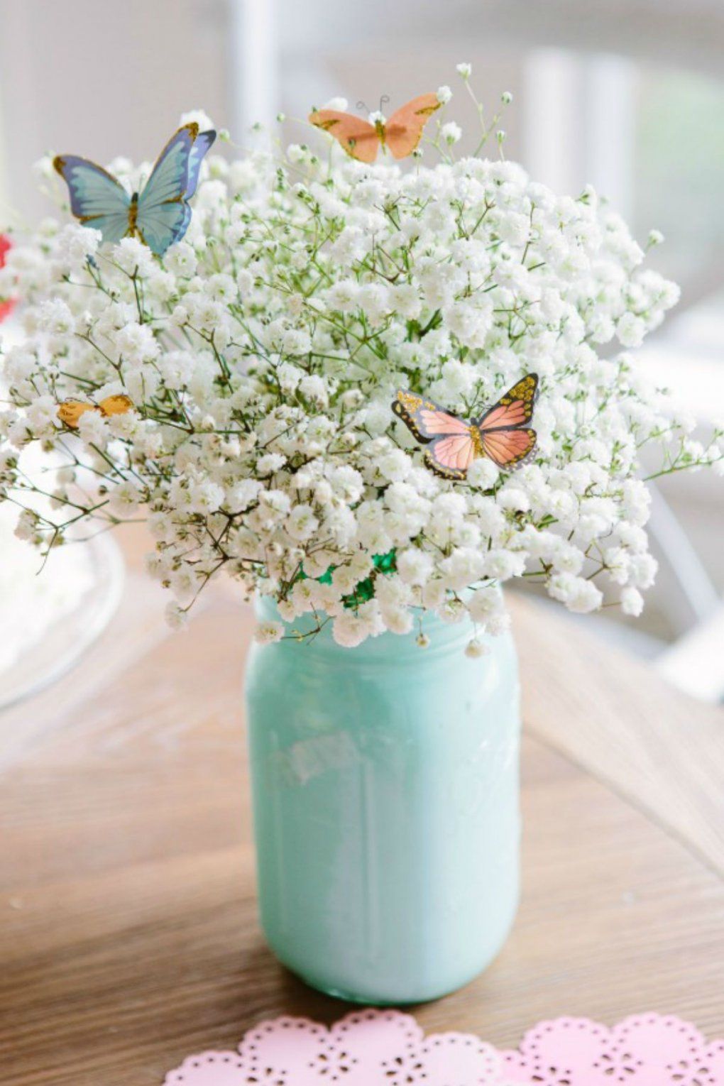 17 Pretty Mason Jar Flower Arrangements  Best Floral Centerpieces von Mason Jar Flower Vases Bild