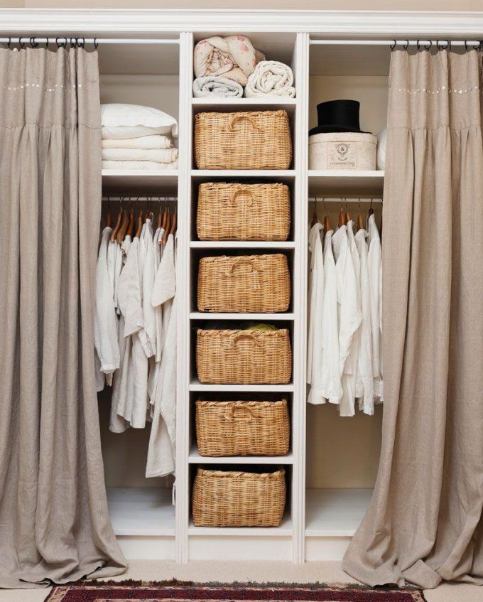 55 Tipps Für Kleine Räume  Kleiner Raum Schlafzimmer Westwing Und Raum von Kleiderschrank Mit Vorhang Statt Türen Bild