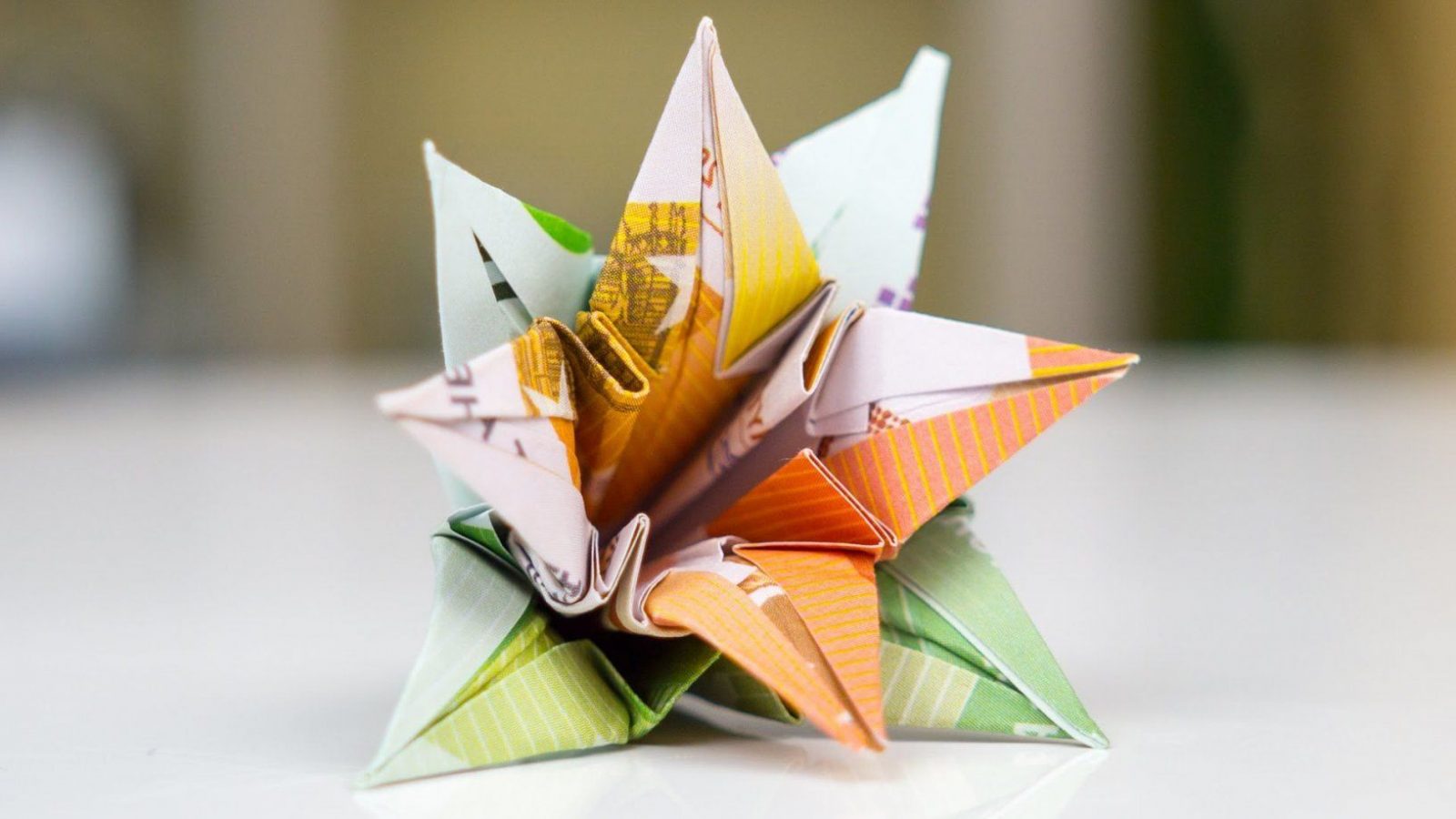 Blume Geldscheine Falten Anleitung Zum Selbermachen  Deko &amp; Feiern von Origami Rose Geldschein Anleitung Bild