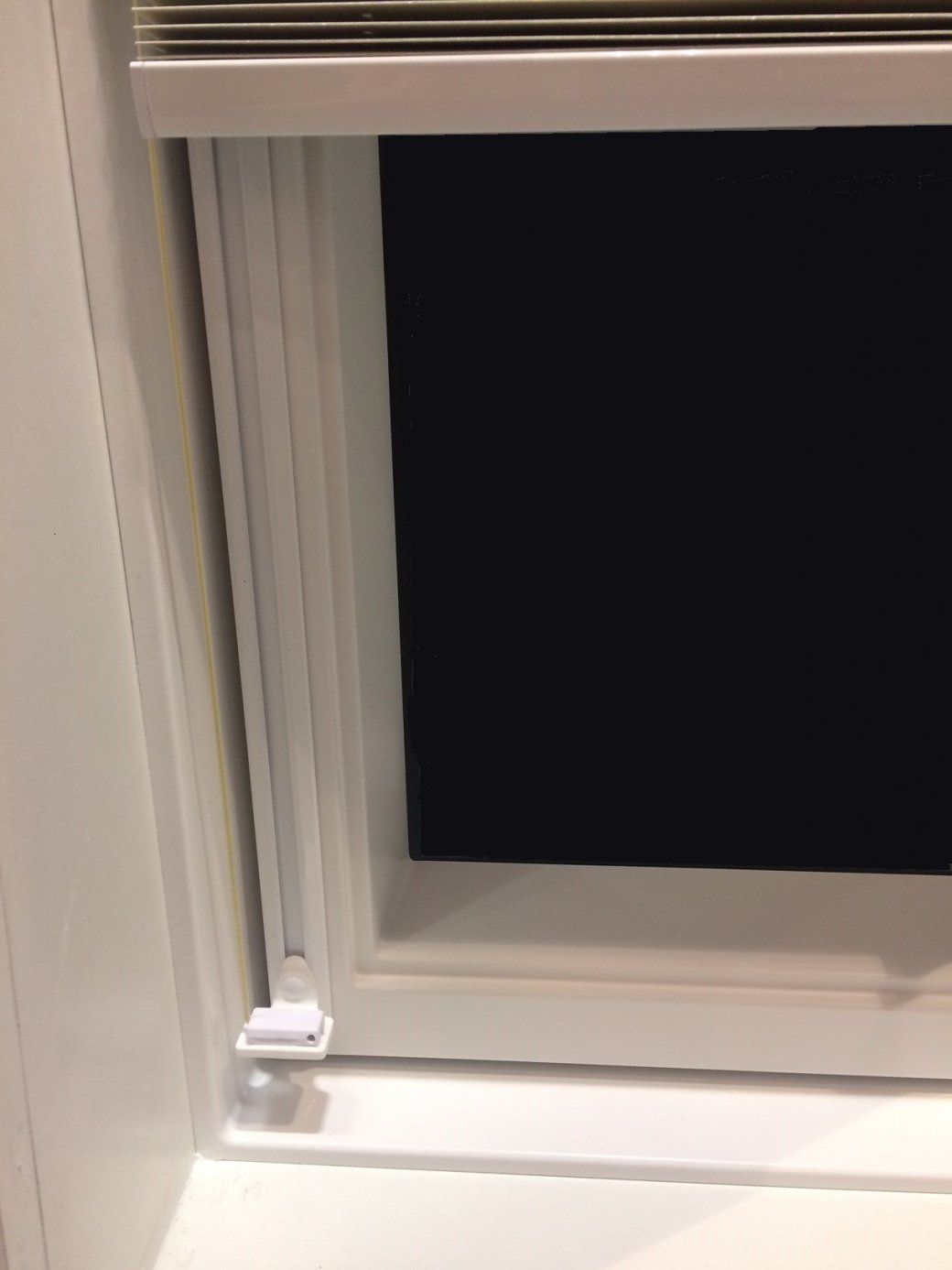 Plissee Ohne Bohren Für Dachfenster  Rollomeister von Roto Dachfenster Plissee Ohne Bohren Photo
