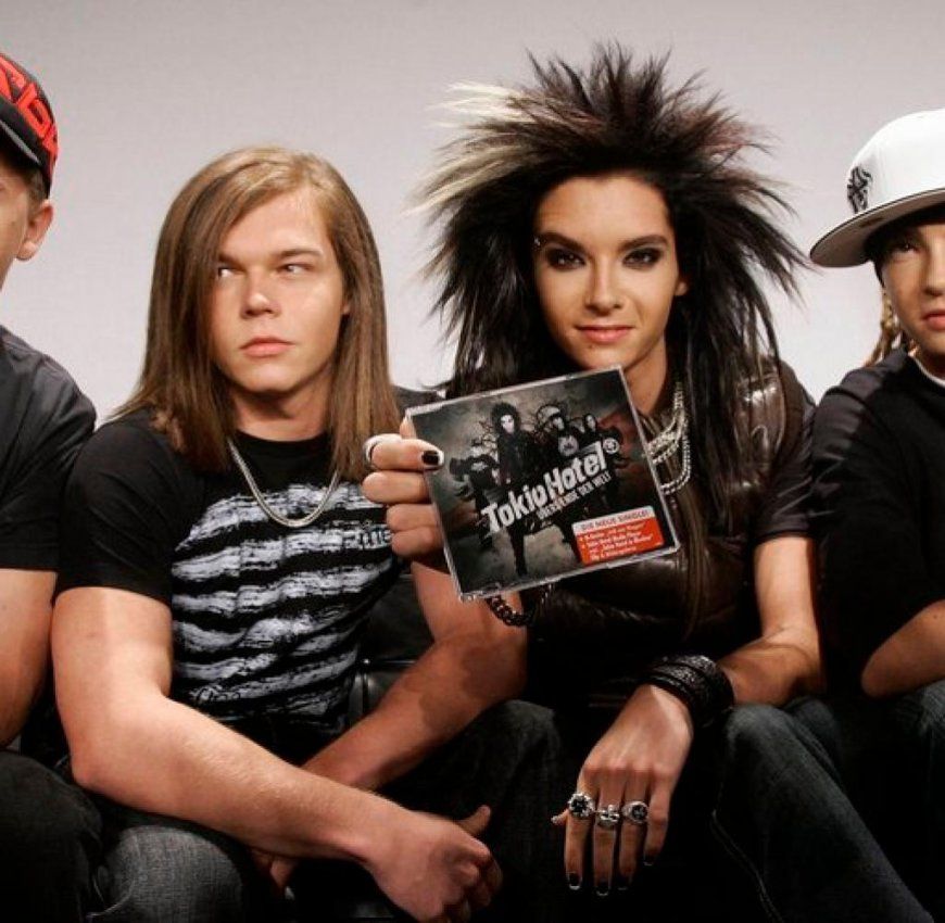 Prominente Tokio Hotel Will Den Gesamten Planeten Erobern  Welt von Tokio Hotel Bettwäsche Photo