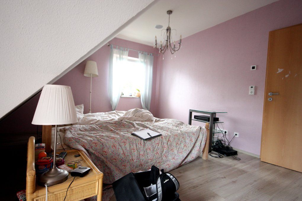 Schlafzimmer Mit Dachschräge Farblich Gestalten  Imagenesdesalud von Schlafzimmer Mit Dachschräge Farblich Gestalten Bild