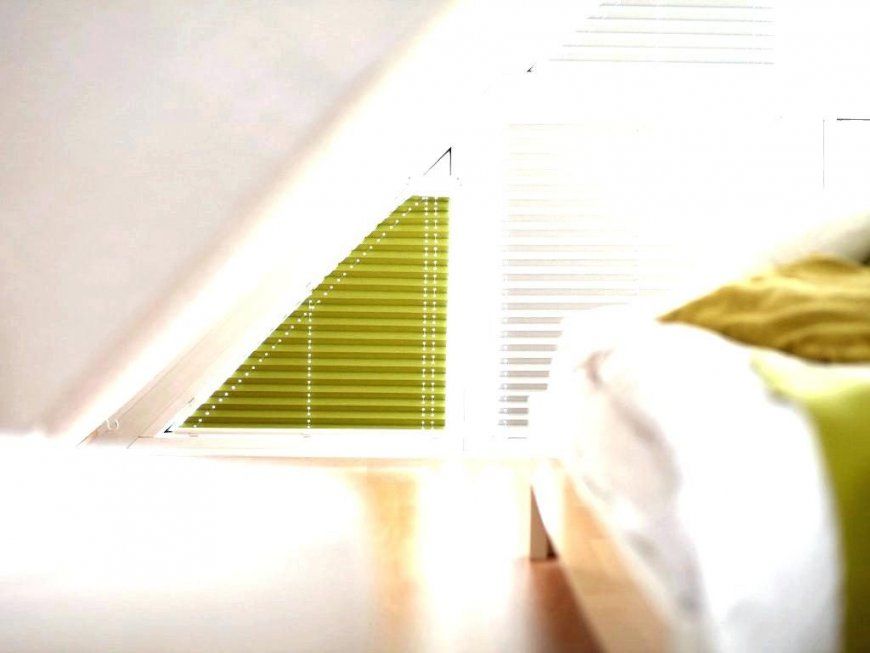 Sonnenschutz Dreiecksfenster Schanheit Rollo Phantasievolle Ideen von Jalousien Für Dreieckige Fenster Bild