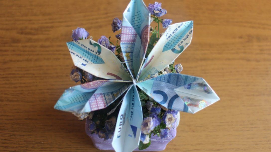 W+ Geldscheine Falten 'blume' Für Geldgeschenke  Youtube von Blumen Falten Aus Geldscheinen Photo